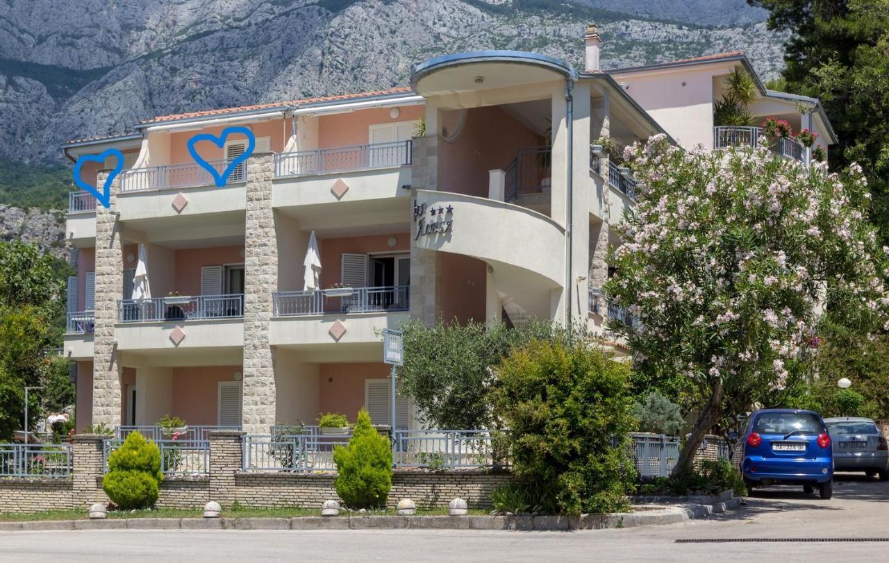 Villa Alesa Tučepi Buitenkant foto