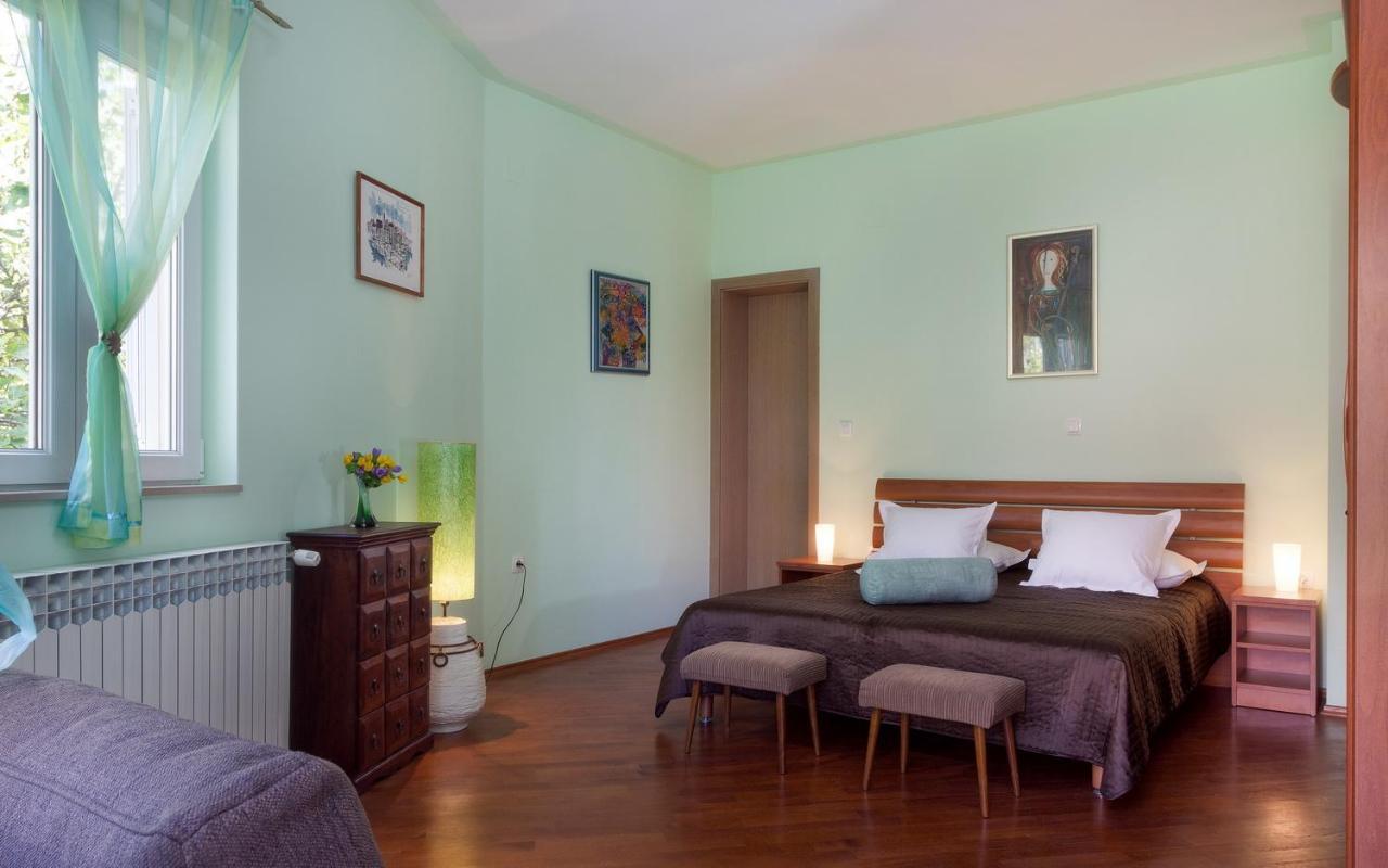 Villa Alesa Tučepi Buitenkant foto
